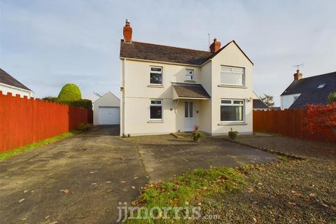 3 bedroom detached house for sale, Greenbanks, 26 Chapel Road, Dwrbach, Fishguard