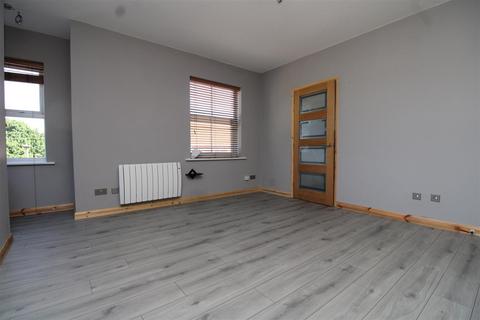 2 bedroom apartment to rent, Lavenham Court, Peterborough