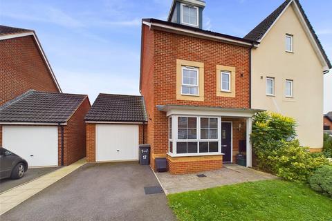 4 bedroom semi-detached house for sale, Foxwhelp Way, Quedgeley, Gloucester, Gloucestershire, GL2