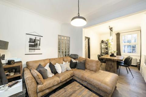 2 bedroom house for sale, Stevens Avenue, London E9