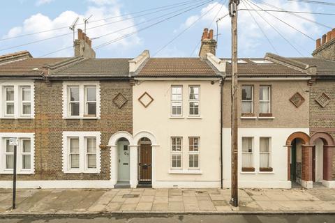 2 bedroom house for sale, Stevens Avenue, London E9