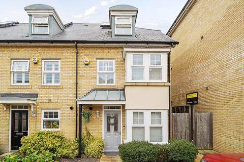 4 bedroom end of terrace house for sale, Mackintosh Street, Bromley