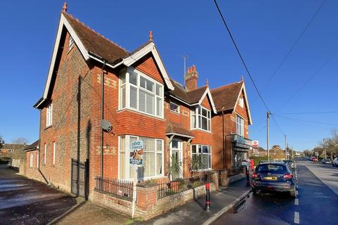 2 bedroom ground floor flat for sale, High Street, Partridge Green, Horsham, West Sussex