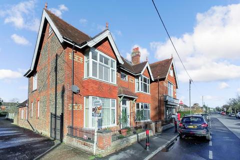 2 bedroom ground floor flat for sale, High Street, Partridge Green, Horsham, West Sussex