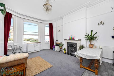 2 bedroom apartment to rent, Medina Terrace, Hove BN3