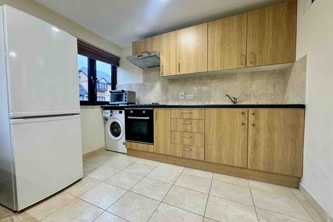 2 bedroom flat to rent, Hackney E5