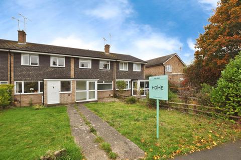 3 bedroom terraced house for sale, Robin Way, Chelmsford