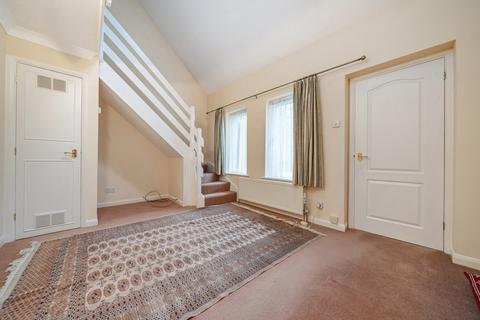 122 Beaconsfield Way, Earley, Reading, RG6 5UX
