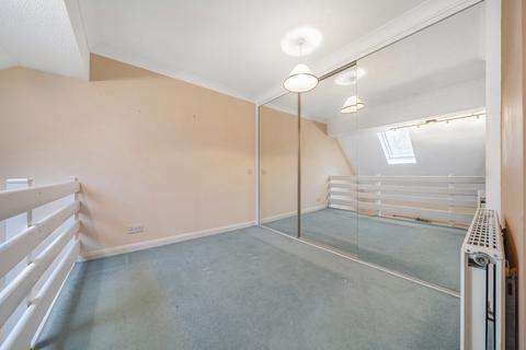 122 Beaconsfield Way, Earley, Reading, RG6 5UX