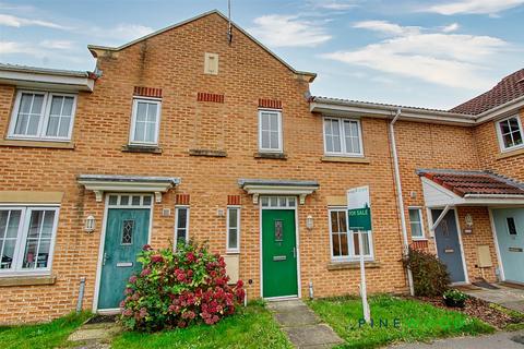 3 bedroom townhouse for sale, Langford Croft, Chesterfield S40