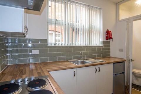 1 bedroom property to rent, Holyhead Road, Coventry, CV1