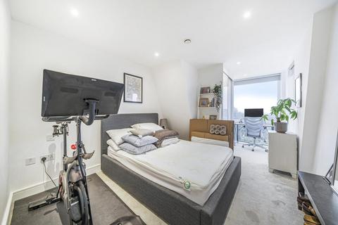 2 bedroom flat for sale, Gaumont Place, Streatham Hill