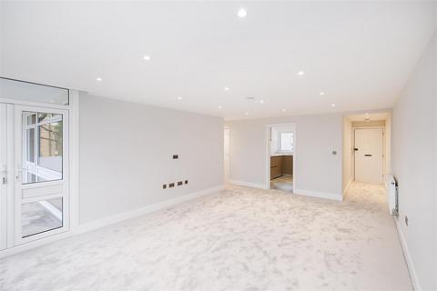 2 bedroom apartment for sale, Woodford Road, London