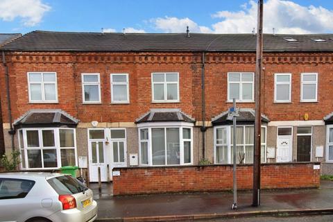 3 bedroom flat to rent, Montpelier Road, Dunkirk, Nottingham, NG7 2JY