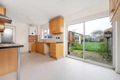 3 bedroom semi-detached house for sale, Falkirk Close, Stamford, PE9