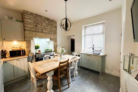 8 Sun Street, Cowling, Keighley, BD22 0BB