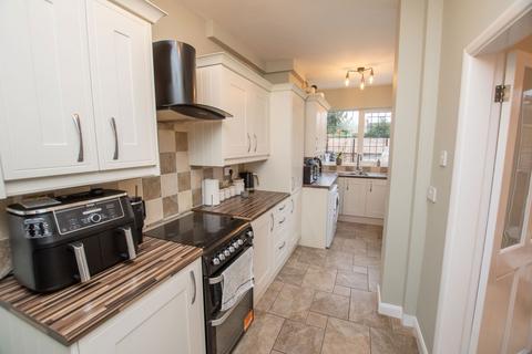 25 Marshall Avenue, Grimsby, DN34 4AG