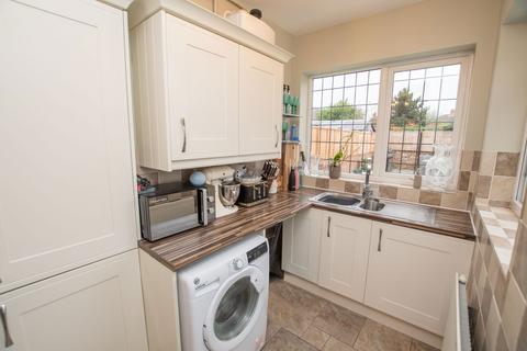 25 Marshall Avenue, Grimsby, DN34 4AG