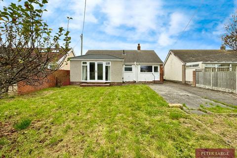 3 bedroom detached bungalow for sale, 28 Roland Avenue, Kinmel Bay, LL18 5DN