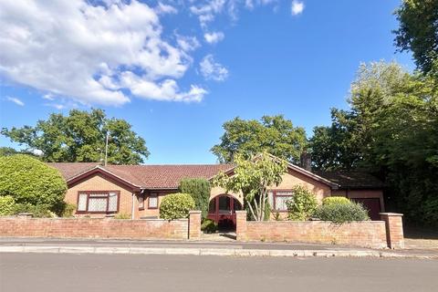 3 bedroom bungalow for sale, Burley Close, Verwood, Dorset, BH31