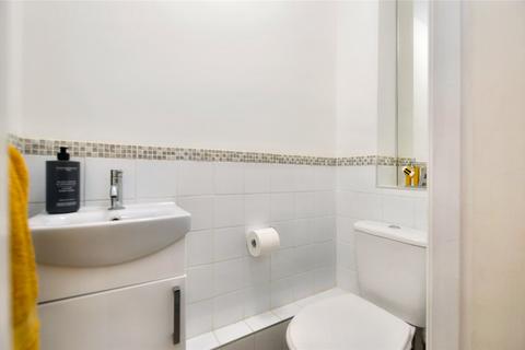 12 Albert Road, Oulton, Leeds, LS26 8TE