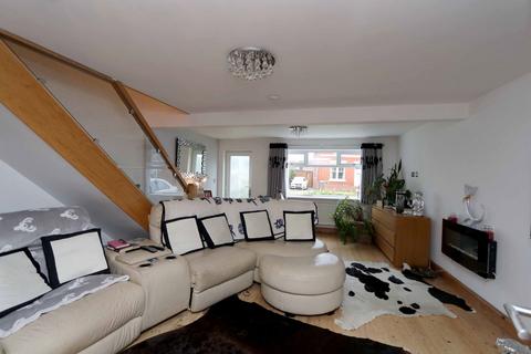 3 bedroom cottage for sale, Bonds Lane, Southport PR9