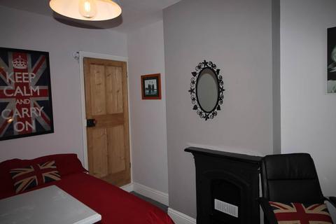 2 bedroom terraced house to rent, Manchester Street, Derby,