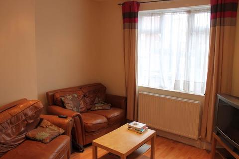 2 bedroom semi-detached house to rent, Morley Street, Derby,