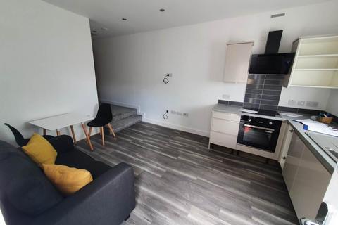 2 bedroom flat to rent, Peet Street, Derby,