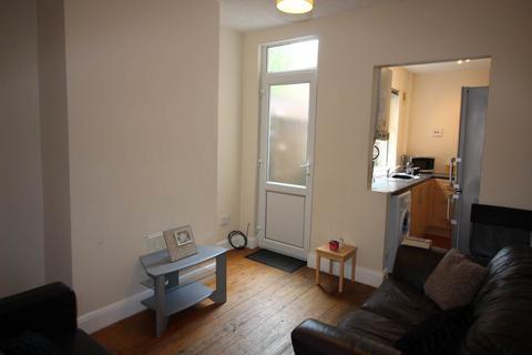 2 bedroom house share to rent, Stables Street, Derby,