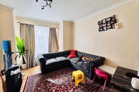 2 bedroom terraced house for sale, Malton Street, Plumstead, London, SE18 2EH