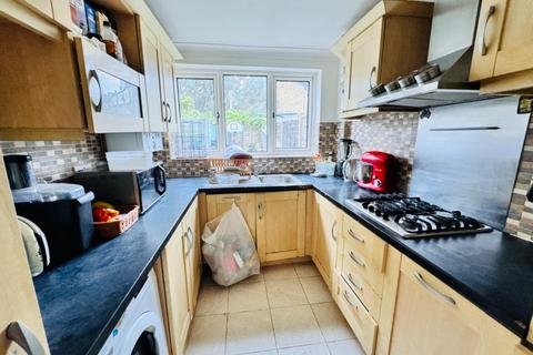 2 bedroom terraced house for sale, Malton Street, Plumstead, London, SE18 2EH