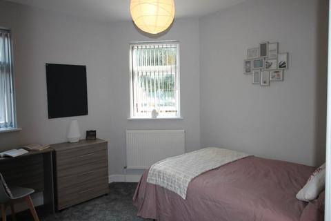 2 bedroom flat to rent, Walter Street, Derby, First Floor