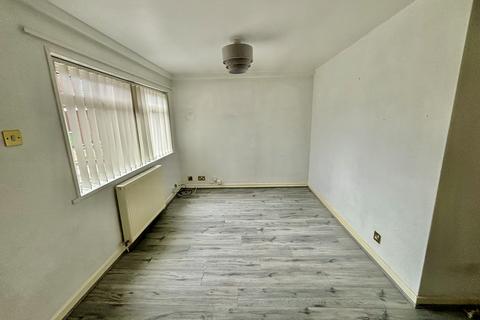 9 Dunecroft, Denton, Manchester, M34 3UB