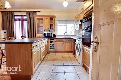 3 bedroom terraced house for sale, Sunnymead Road, NW9