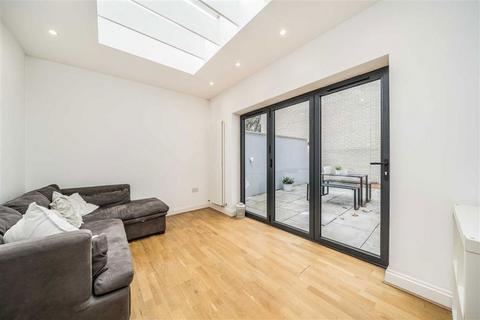 2 bedroom flat for sale, Hackney Road, London E2