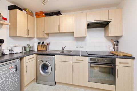 1 bedroom apartment to rent, Hanover House, Vauxhall SW8