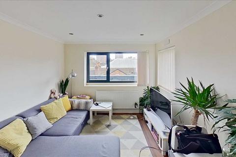 1 bedroom apartment to rent, Browning Street, Kennington