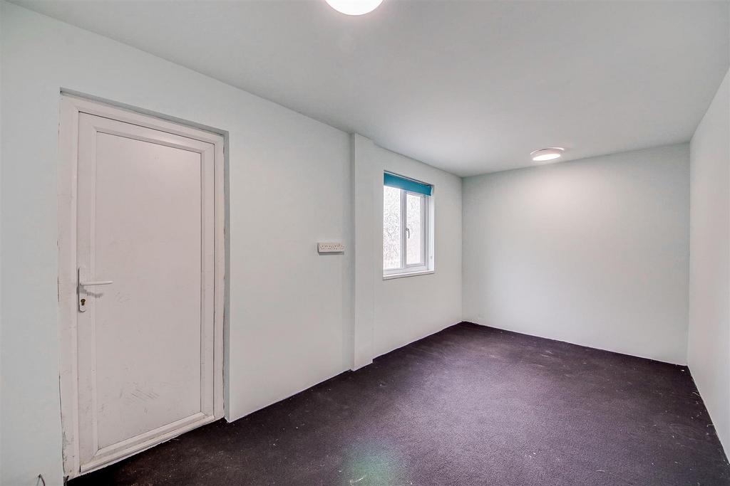 Outbuilding / Office