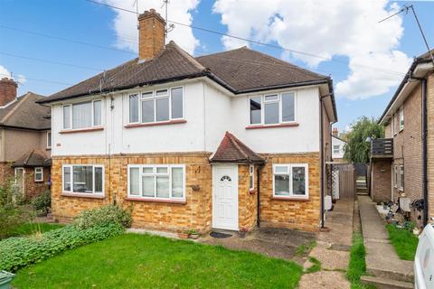 2 bedroom maisonette for sale, Denbigh Close, Cheam, Sutton