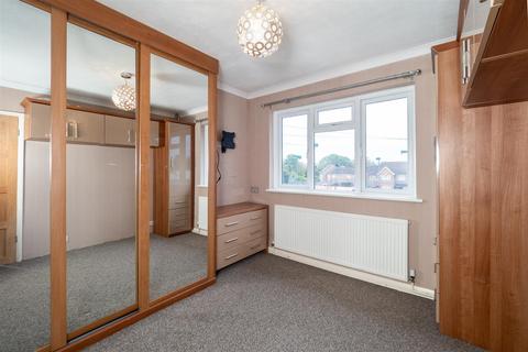 2 bedroom maisonette for sale, Denbigh Close, Cheam, Sutton