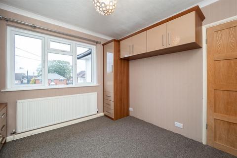 27 Denbigh Close, Cheam, Sutton, SM1 2HS