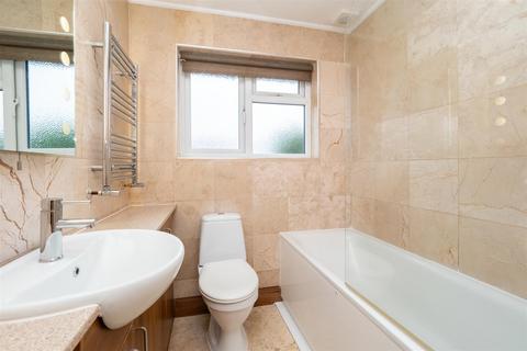 27 Denbigh Close, Cheam, Sutton, SM1 2HS