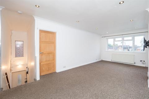 27 Denbigh Close, Cheam, Sutton, SM1 2HS