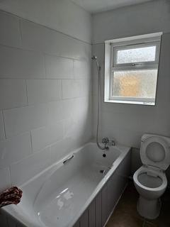 3 bedroom semi-detached house to rent, Somerville Road, Birmingham B10