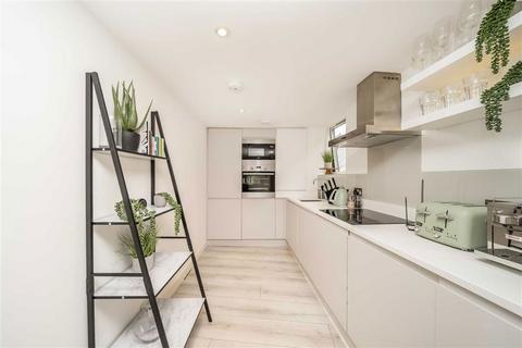 2 bedroom flat for sale, Borough High Street, London SE1