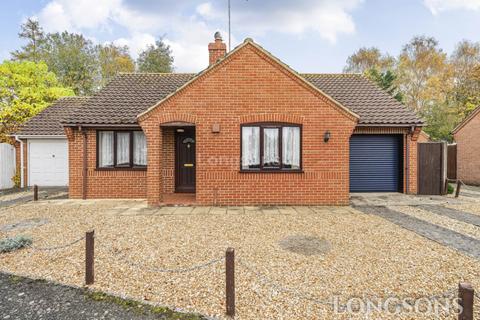 2 bedroom detached bungalow for sale, Amys Close, Saham Toney