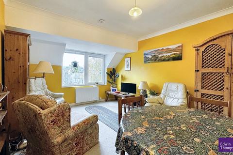 2 bedroom flat for sale, Flat 34 Homethwaite House, Eskin Street, Keswick, CA12