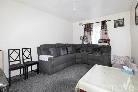 3 bedroom house to rent, Minet Drive, Hayes, Middlesex