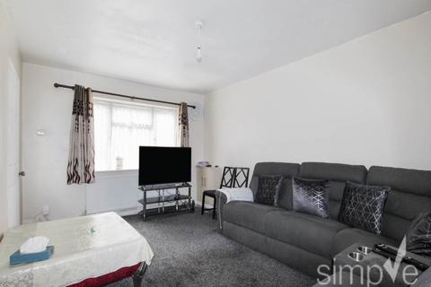 3 bedroom house to rent, Minet Drive, Hayes, Middlesex